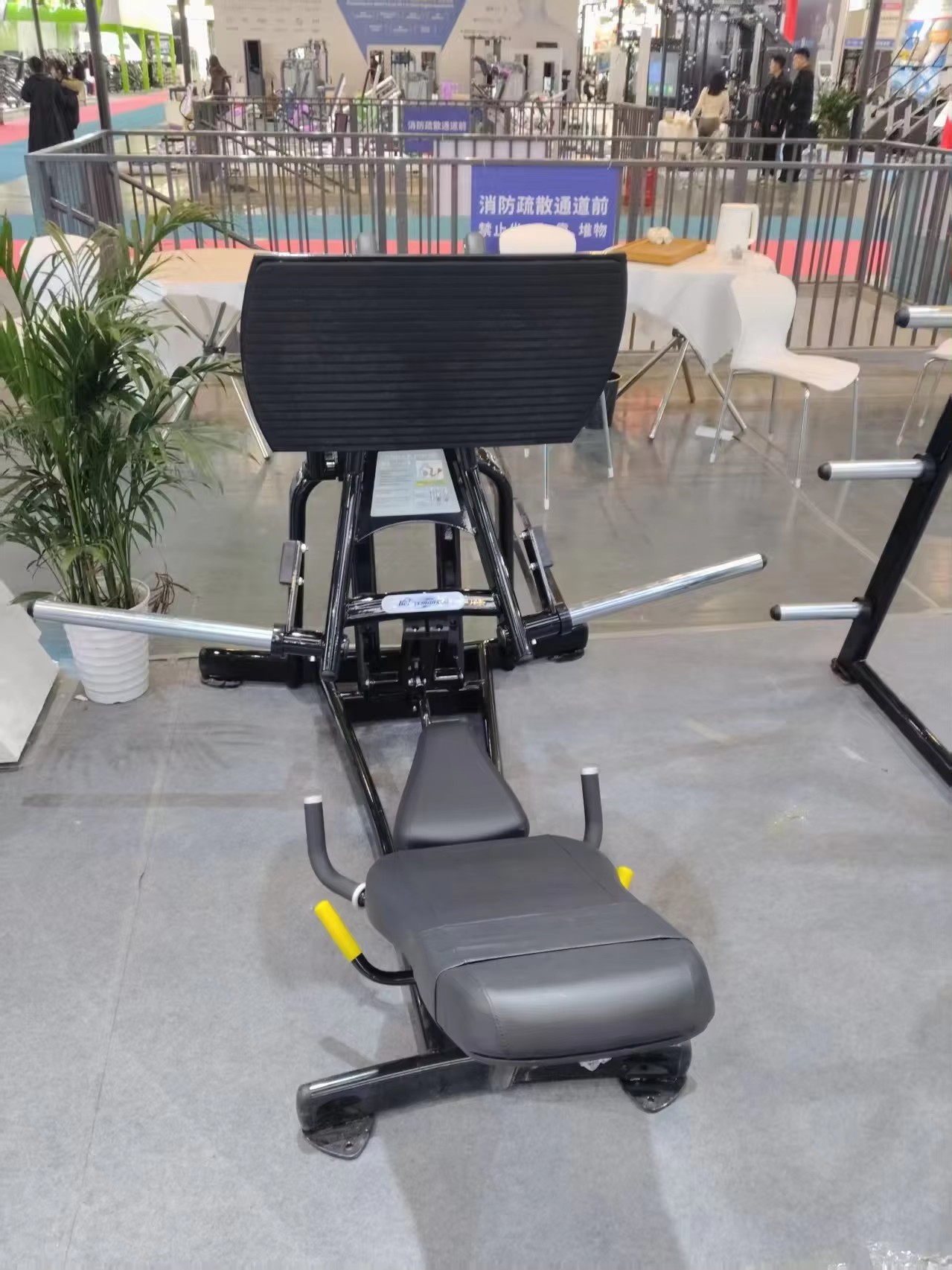 XS05 Leg Press Machine | Commercial Plate Loaded Lower Body Gym Equipment for Strength Training