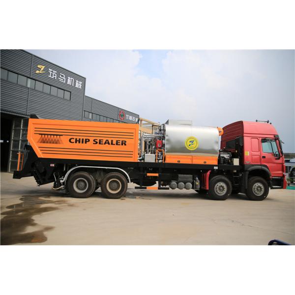 Multifunctional Road Maintenance Equipment Double Conveyor Feeding ZZ3317N4667D1