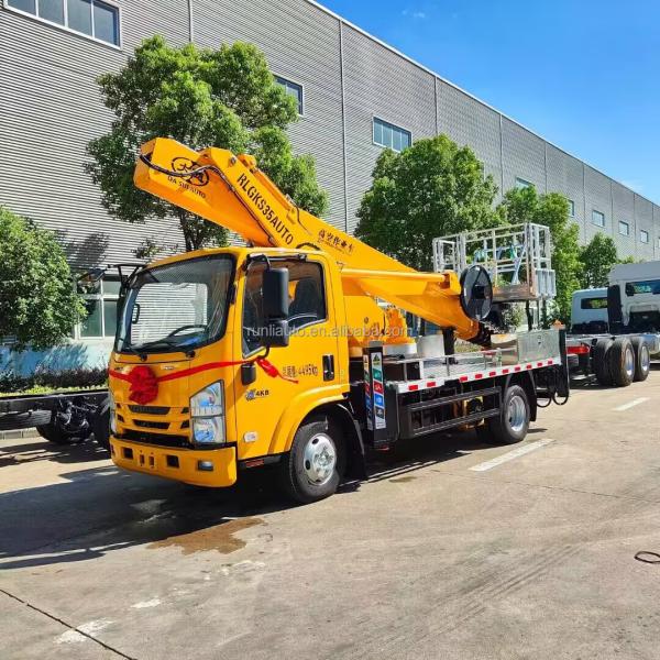 Fabrique Best Selling ISUZU 4X2 35M Plateforme d'échelle aérienne Camion Diesel Surélevée Camion de travail à haute altitude Camion d'exploitation