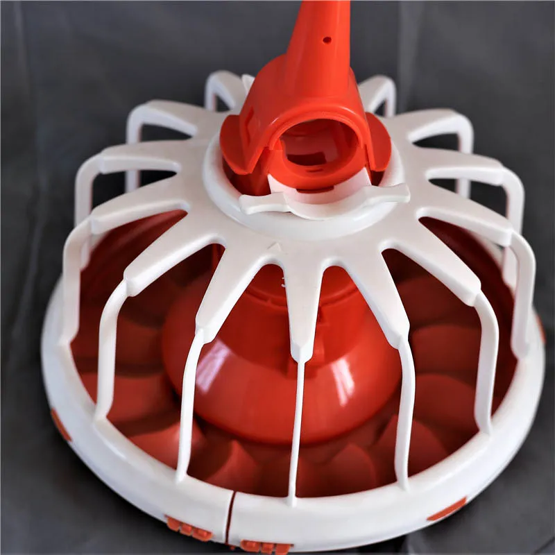 High Strength PP Poultry Pan Feeding System Anti Waste Design For Broiler Production