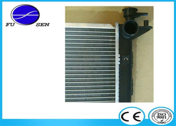 Customized Heavy Duty Radiator Hyundai IX35 Radiator With Plastic Tank