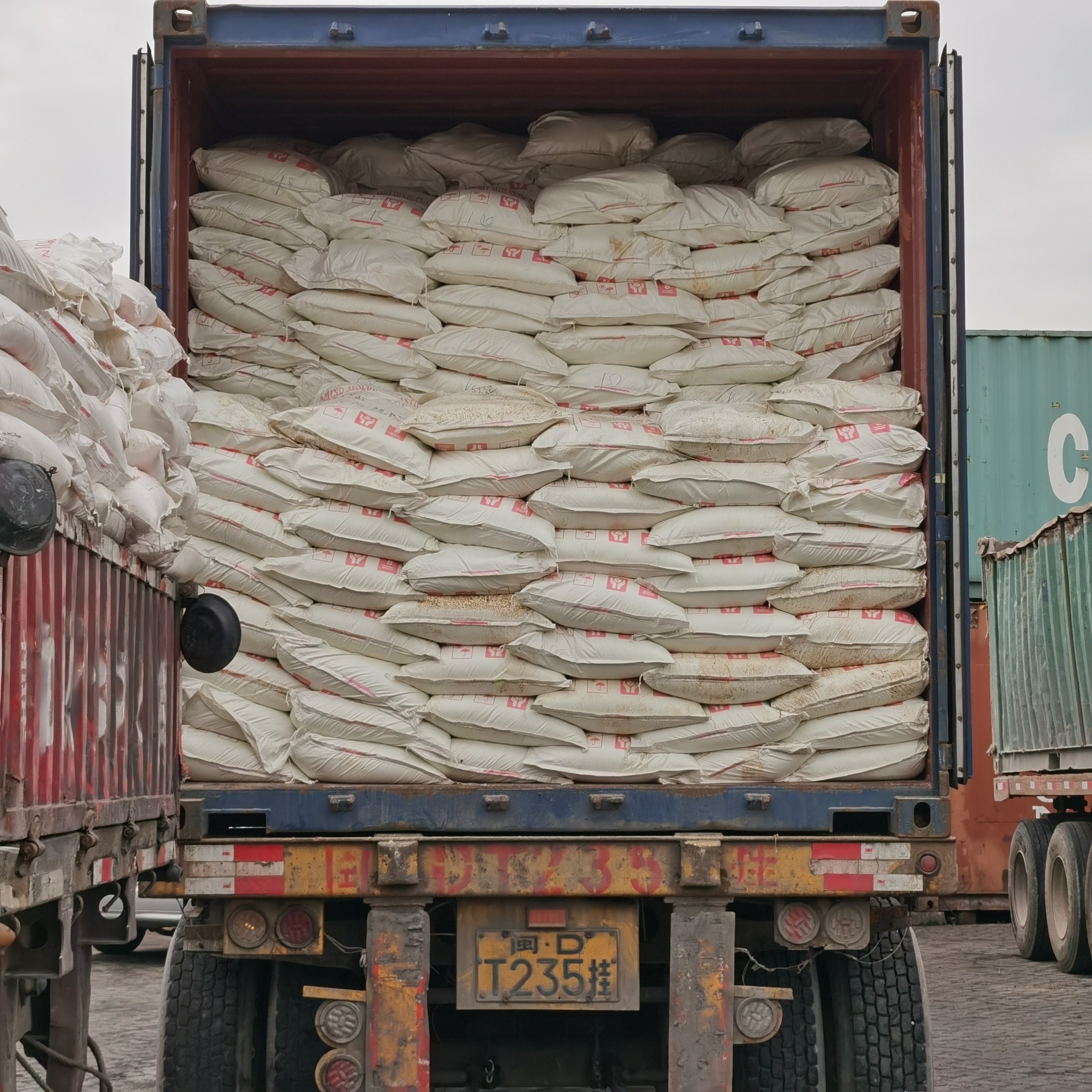 Non Toxic Urea Formaldehyde Resin Powder For Fabric Finishing Agent