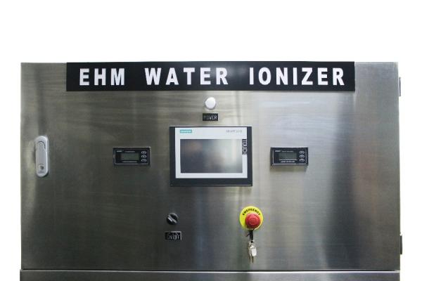 Ioniseur d'eau industriel 3000L/H Sortie alcaline acide 380V