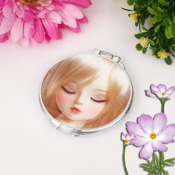 Every day Fashion Design Style Small Folding Heart Shaped Cosmetic Fold Vanity Mirror