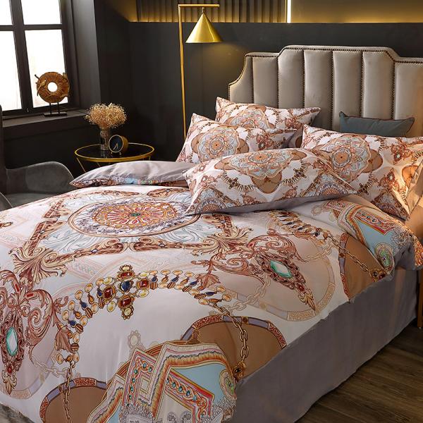 Digital Printing Bedding Set with Polyester Comforter Cover and Luxury Bed Sheets