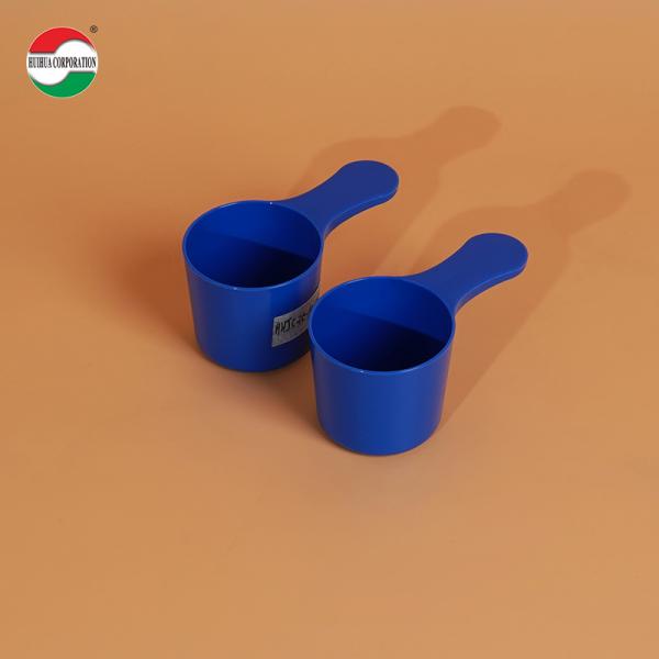 35 g de color azul oscuro de plástico claro cucharita de medida de leche en polvo cuchara de gramo cuchara redonda 95 mm * 45 mm azul