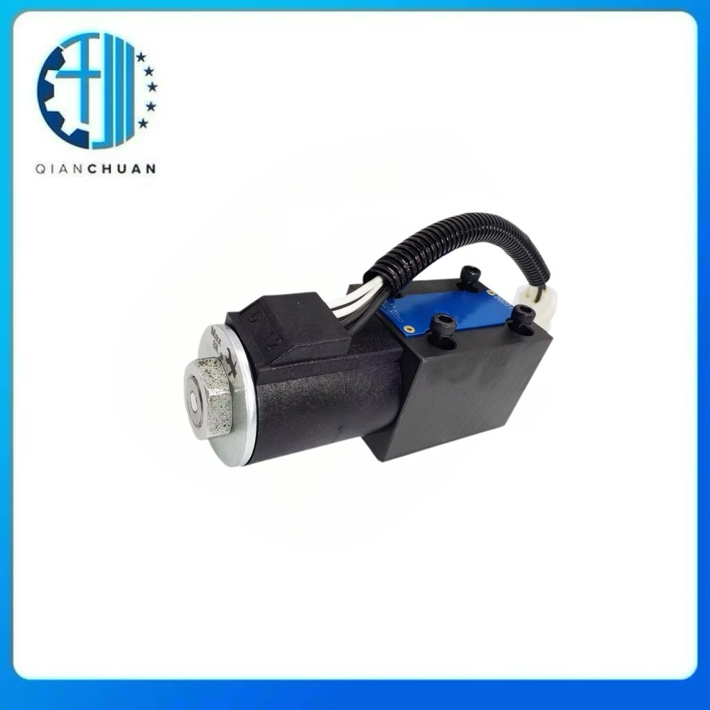 Solenoid Valve 3EB-15-58611 for Komatsu FD10-18-20 FD20/25-17 FD20H/25H-16 FD20N/25N-16 FD30-16 Forklift Spare Parts