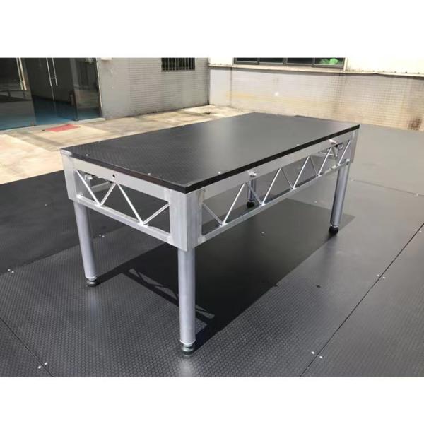 Escenario portátil de aluminio de montaje rápido Plataforma de escenario de aluminio ligero para conciertos