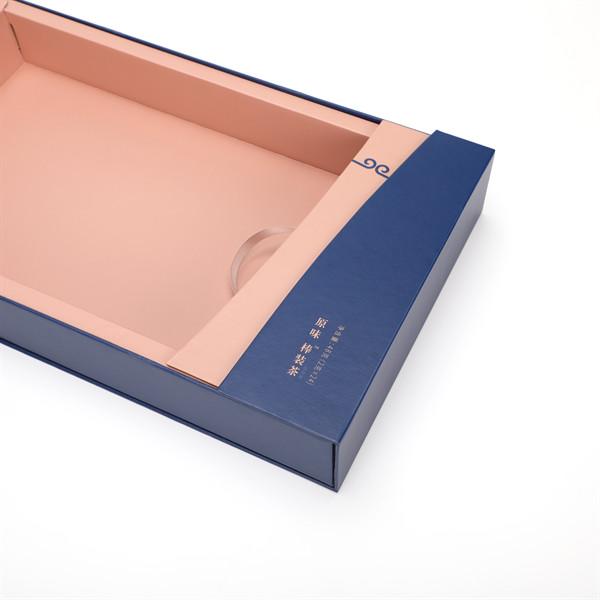 Ivory Board Magnetic Cardboard Gift Boxes Foldable Handcrafted Luxury Rigid Box Packaging