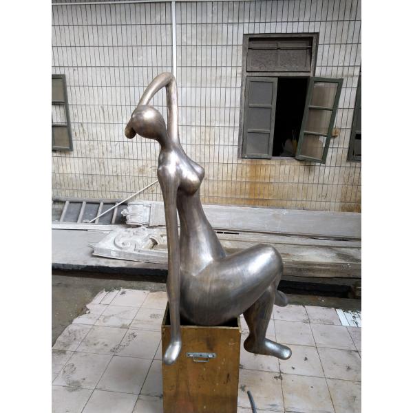 Metallic Abstract Art Deco Figurines Bronze , Portrait Famous Metal Sculpture Artists