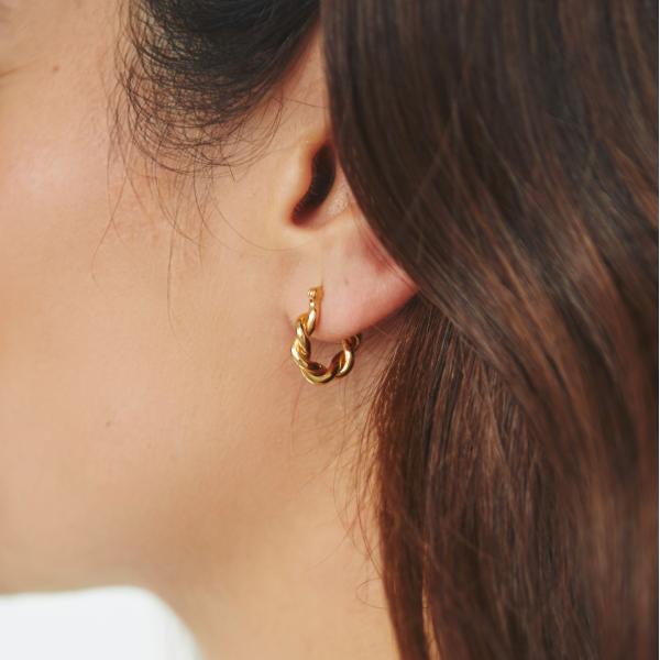 15мм Скрученный толстый крючок Полые женские модные серьги Ювелирные изделия