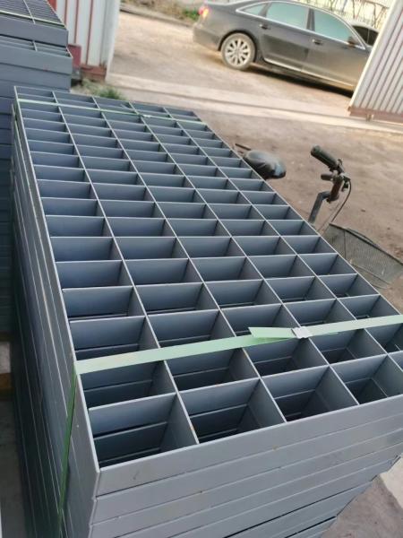 Q235 Metal Water Drainage Grates Steel Galvanized Grate For Driveway Drainage