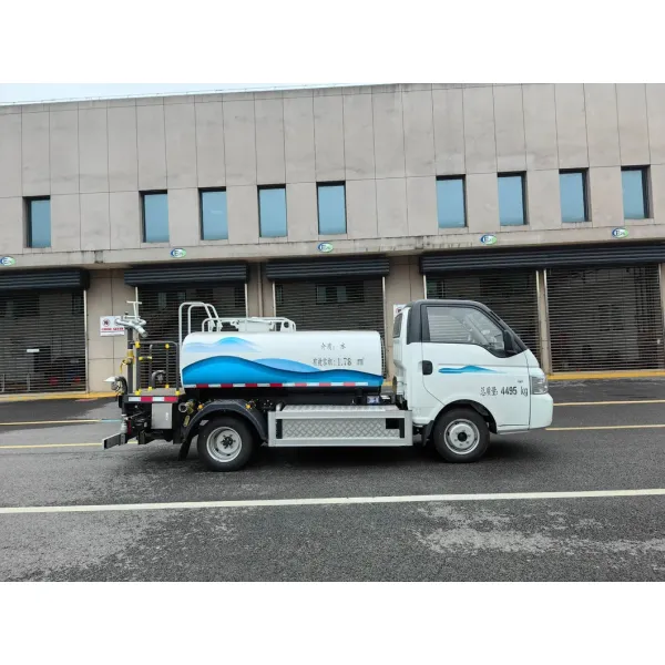 Eco-Friendly 4.5 Ton Electric Water Truck for Greening