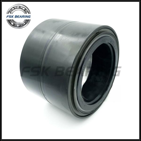 Résistant à l'usure et à la corrosion