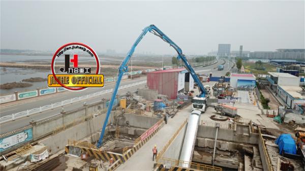 JIUHE Low Fuel Consumption HB58K Big Concrete Pump Truck 58m Truck Mounted Concrete Pump Large Concrete Pump