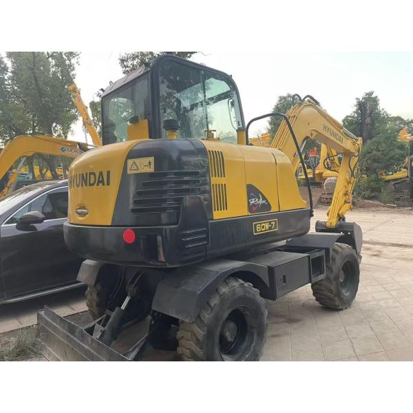 Used R60W-7 Mini Hyundai Wheeled Excavator Stable And High Efficiency