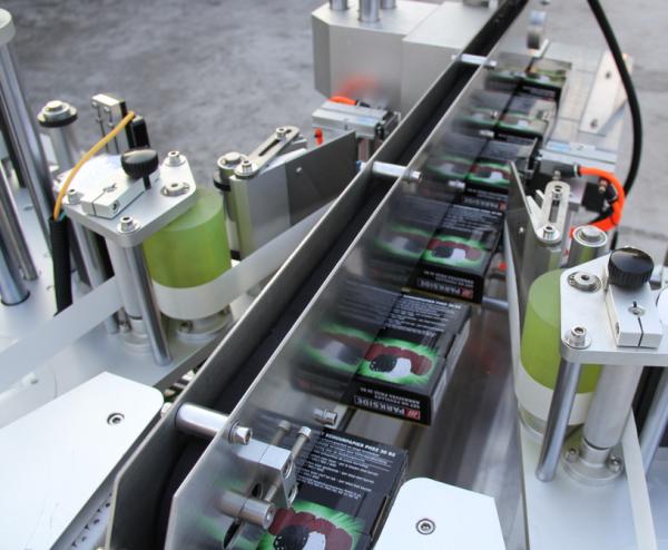 Plastic Bottle Labeling Machine Cans Packaging Type 220V / 380V