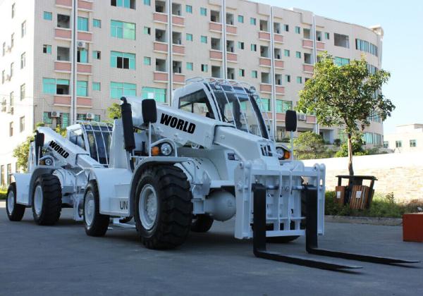 8.2T Terrain Forklift with Overload Protection Safety Features