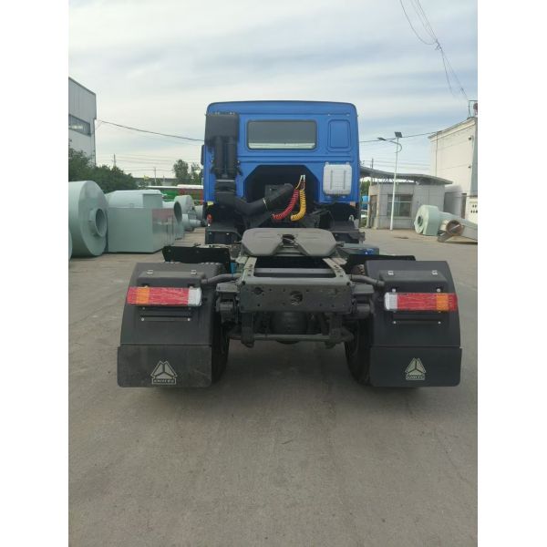 High Speed Diesel Used Tractor Truck 4*2 Sinotruk Howo NX  371hp 375hp manual