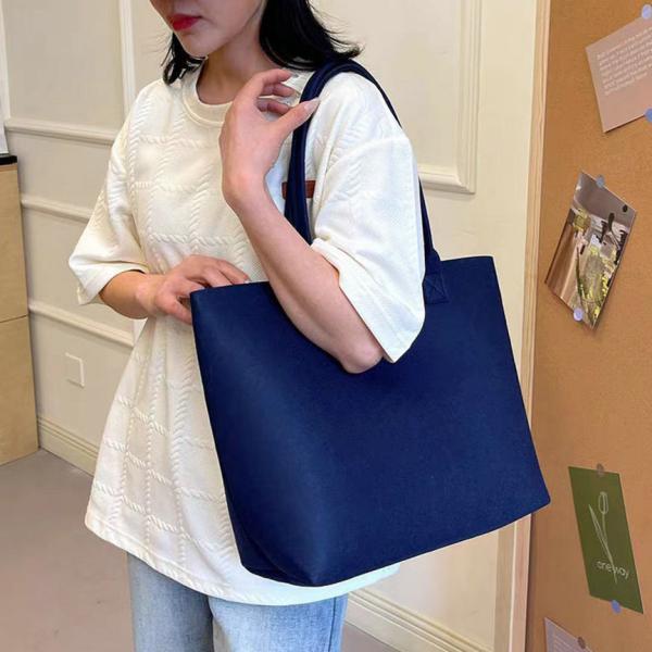 Wholesale Fashion Felt Handbags Custom Logo Colorful Felt Shopping Gift Bag Felt Tote Bag Custom Logo Eco-Friendly Casual Large Capacity Felt Tote Women Felt Bag Handbags Wool Felt Shopping Bag