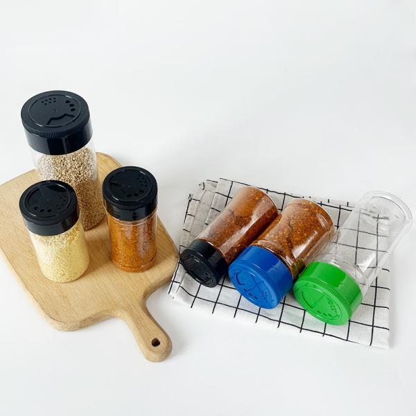 Factory Wholesale Customized PET Round Spice Jars Transparent Plastic Seasoning Bottles With Shaker Lids For Pepper And Salt