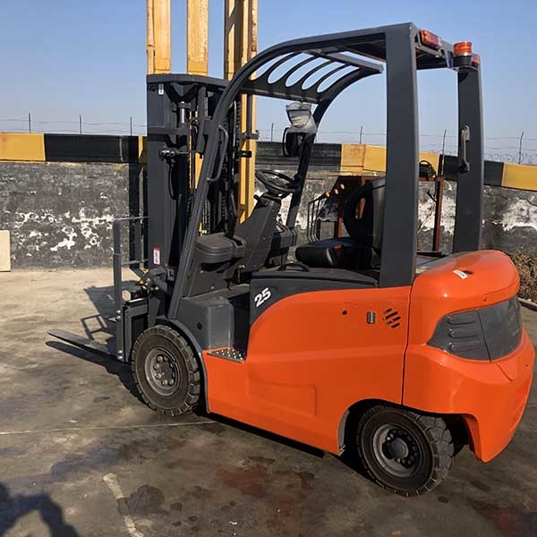 2500Kgs CPD25 2.5 Ton Electric Forklift AC Motor Lead Acid Battery Forklift