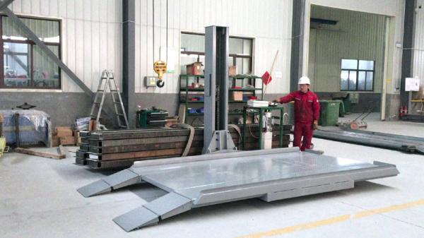 Single Post Automotive Lift with Single Cylinder One Post Car Parking Lift