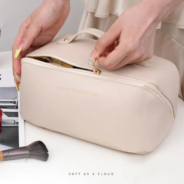 Large Capacity Travel Cosmetic Bags Multifunctional Storage Makeup Bag PU Leather Makeup Bag