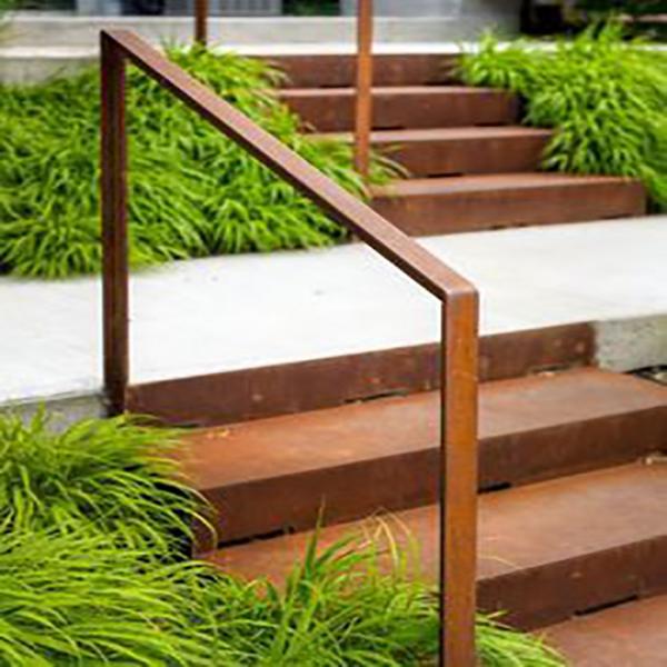 Escaliers en acier Corten sur mesure pour l'architecture extérieure