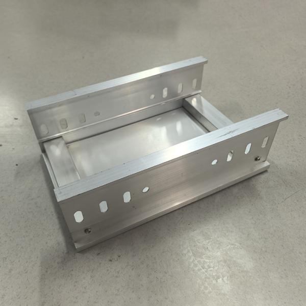 Medium Duty Aluminum Cable Tray Sizes 100mm-1000mm Cable Tray Slotted