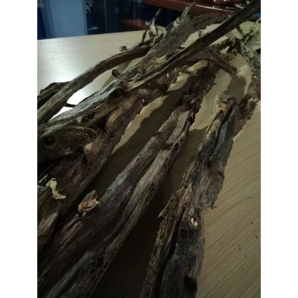 Long Lasting Moderate Sillage Agarwood Pendant Lucky Card OUD Natural Raw Material