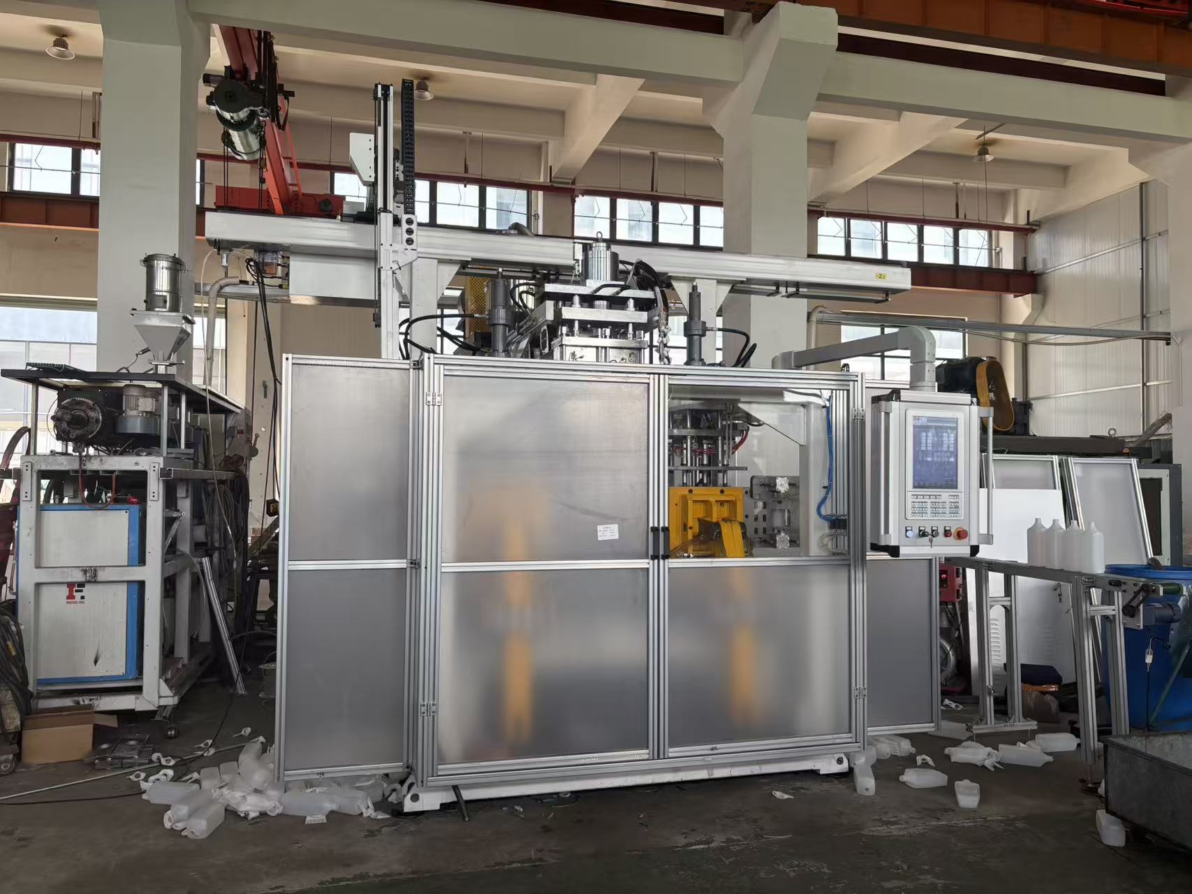 small blow molding machine Extrusion Blow Molding Machine pp blow moulding machine Screw Drive Power and 1-4 Die Heads for Plastic Bottle Production
