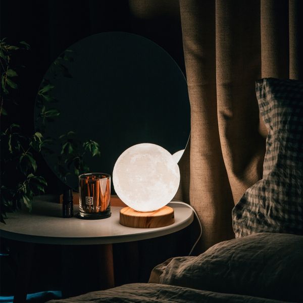 Dimmable Daylight Therapy Lamp with 2700K-6000K Color Temperature and Remote Control Moon Shaped Light