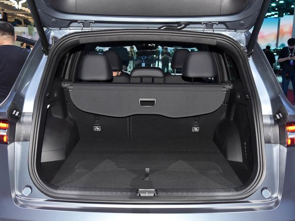 Looking for a Popular Used Car Check Out the 2022 Geely Xingyue L 1.5T Leishen Hi・F Hybrid Super Xun 5-Door 5-Seater SUV