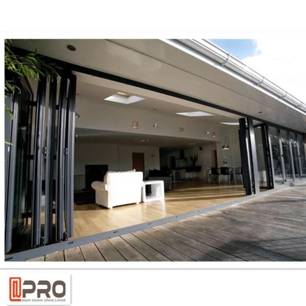 Multi - portas de dobradura de alumínio do painel para a dobradura exterior plissada eficiente da porta de tela da dobradura da malha da energia residencial