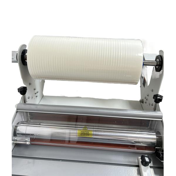 Película de embalaje Barniz con superficie resistente a los arañazos y poco