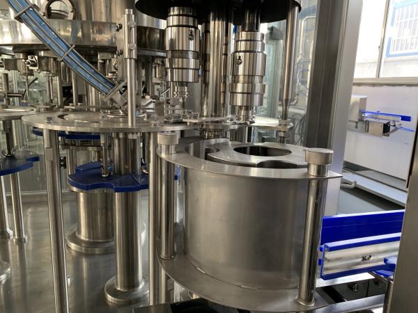 Auto Rotary Carbonated Drink Filling Machine For Soda / Beverage / Beer