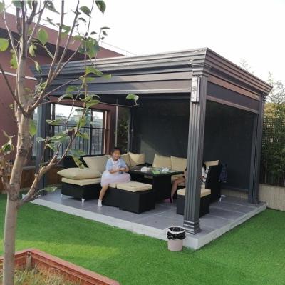 Pergola de alumínio revestida com telhado revestido com motor