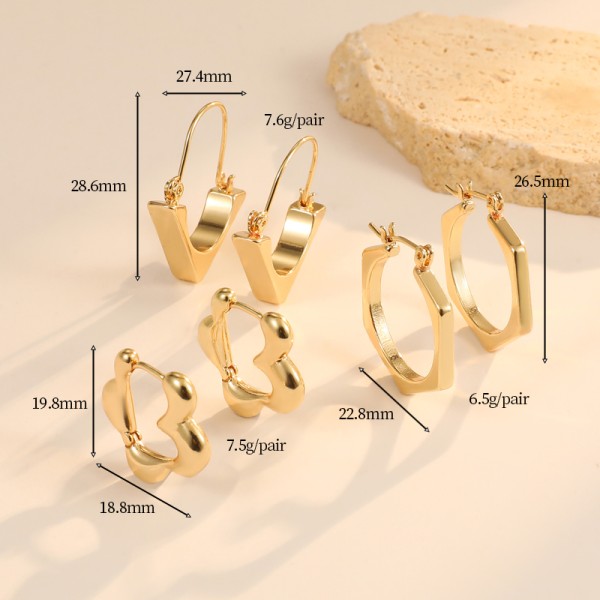 Fashion Light Luxury Earring for Women Pentagonal Geometric Shaped Ear Hooks French Retro Gold Plated Earrings Wholesale