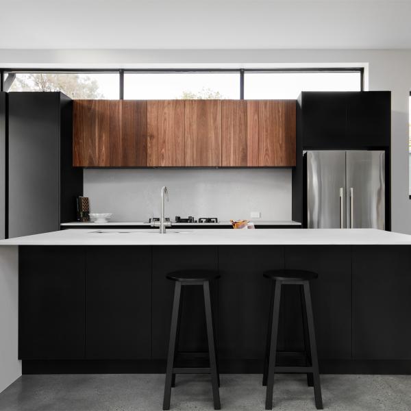 Flat Panel Black And White Matte Lacquer Kitchen Cabinet All In One With