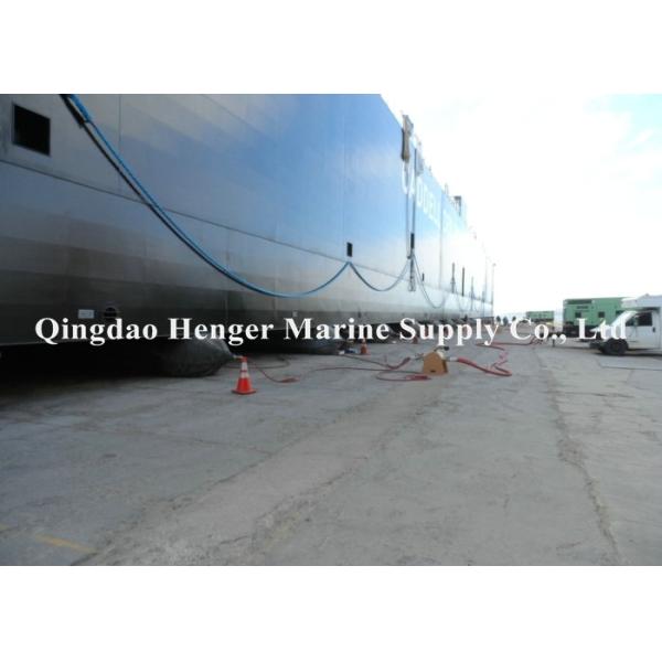 Marine Rubber Fender With 50Kpa And 80Kpa Internal Pressure In Black With Yellow Stripes For Superior Shock Absorption