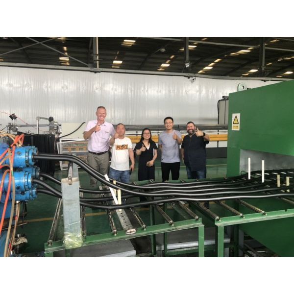 Durable EPDM NBR PVC Rubber Foam Pipe Production Line with 16-110 mm Tube Diameter and Automatic Temperature Control