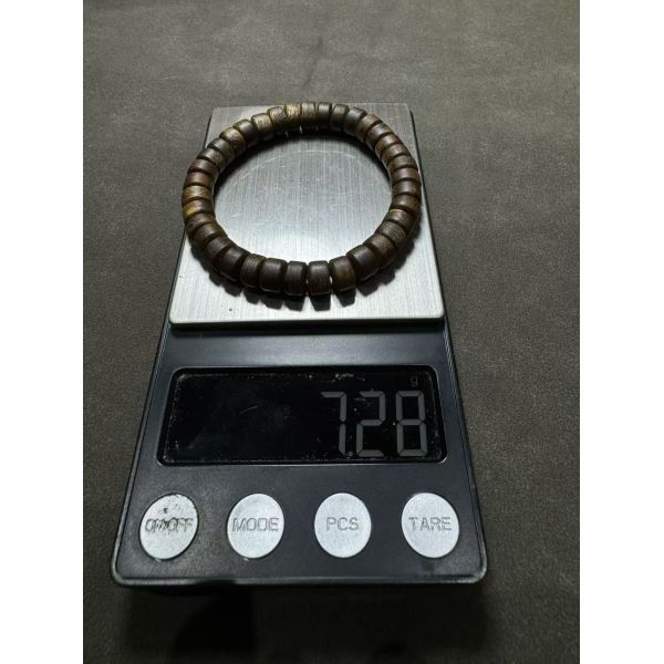 Aromatic Agarwood Beads Perfect for Meditation and Prayer with Durable Threading and Natural Wood Texture for Long Term
