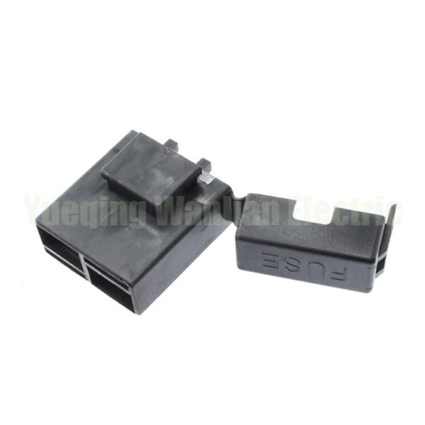 BX2017D Medium Automobile Fuse Holder Automobile Insurance Socket Black Lighter Frontal