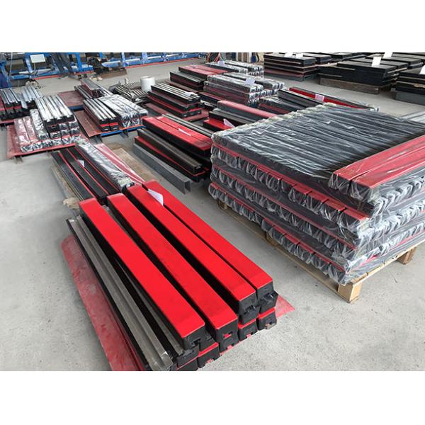 Низкая кровать слайдера транспортера бара UHMWPE удара скольжения трением резиновая