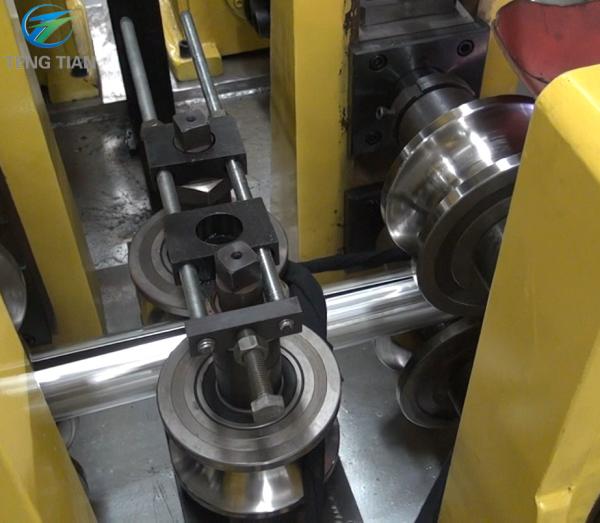 Stainless Steel Pipe Production Line Tube Mill Machine 20-100 m/min