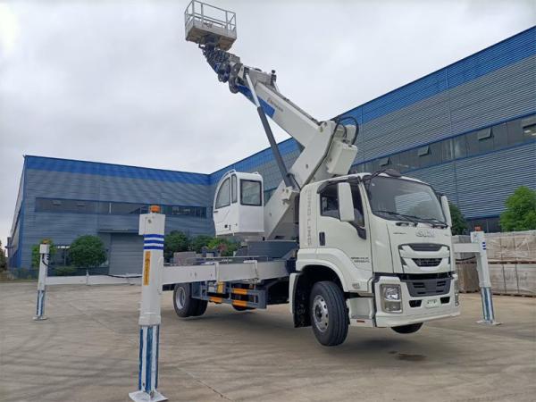 4x2 ISUZU GIGA 45M BUCKET TRUCK MAN LIFT HIGH WORKING TRUCK