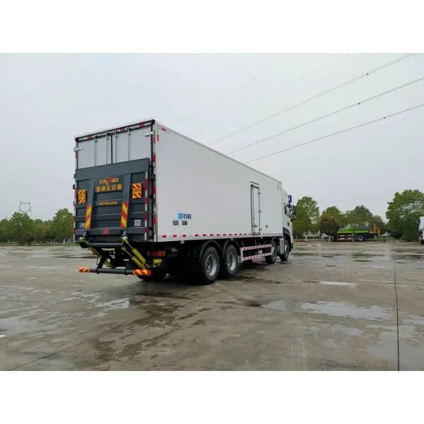 High-Efficiency 30t Insulated Refrigerated Truck for Fresh Food