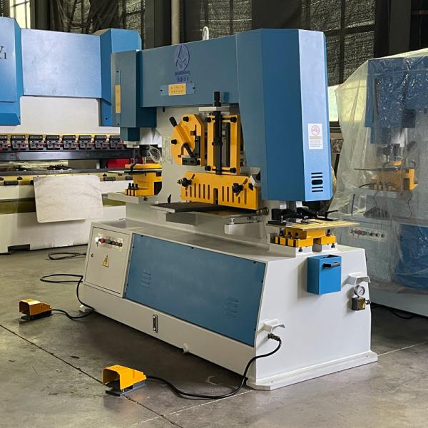 High Pressure 120T Punching Thickness 28mm Hydraulic Ironworker Machine, 2355*960*2200mm Dimension
