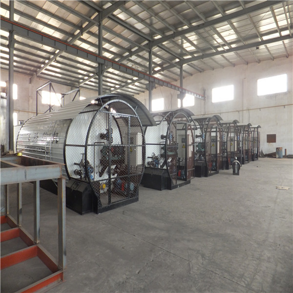 4 Transverse Base Asphalt Tank  , Round Asphalt Road Construction Machinery